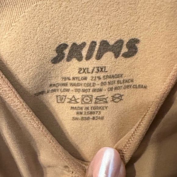 NWOT SEAMLESS SCULPT BRIEF BODYSUIT - Picture 6 of 6